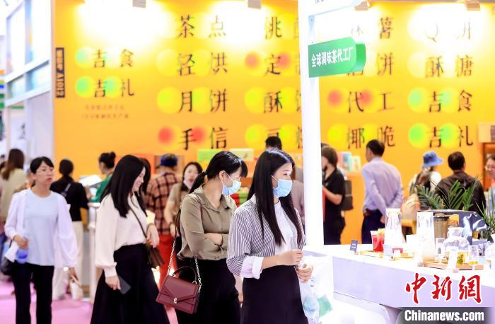 茶博會(huì)現(xiàn)場(chǎng)?！B門金泓信供圖