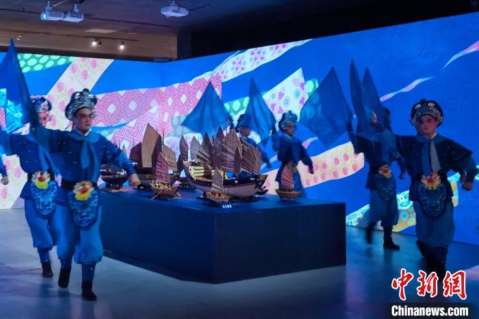 沉浸式演出拉開“博物館、可持續(xù)性與美好生活”泉州系列活動帷幕?！O虹 攝