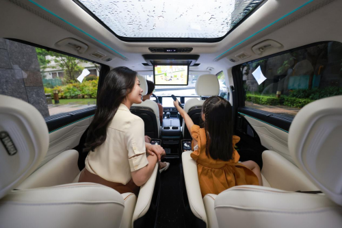 “寧勁智遠(yuǎn)”重豎新能源豪華MPV標(biāo)準(zhǔn)，傳祺E9正式上市