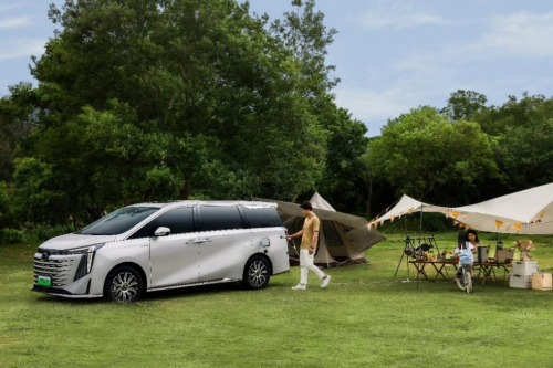 中國品牌登堂入殿！傳祺E9在人民大會堂開啟新篇章