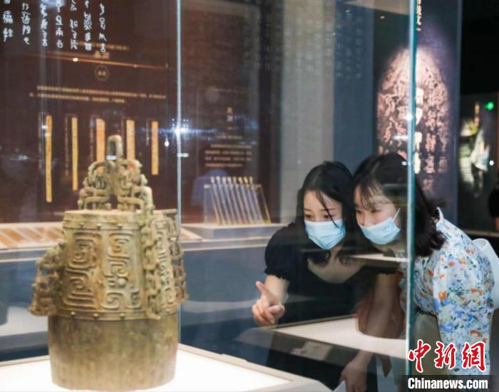 展覽集中表現(xiàn)漢字的肇始源流、發(fā)展演變、內(nèi)在力量與悠長意蘊等?！》钯t區(qū)新聞辦供圖