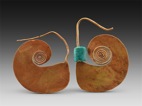 金耳飾。國(guó)家文物局供圖