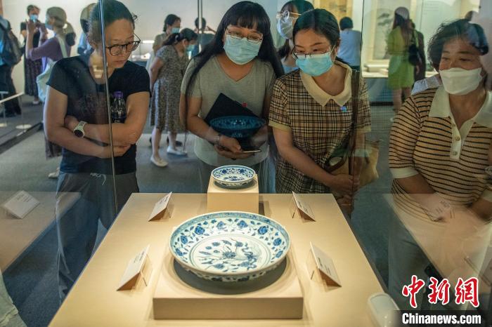 展覽現(xiàn)場?！⒅铱?攝