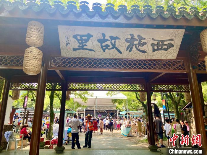 文化觀察：非遺如何“飛入尋常百姓家”？