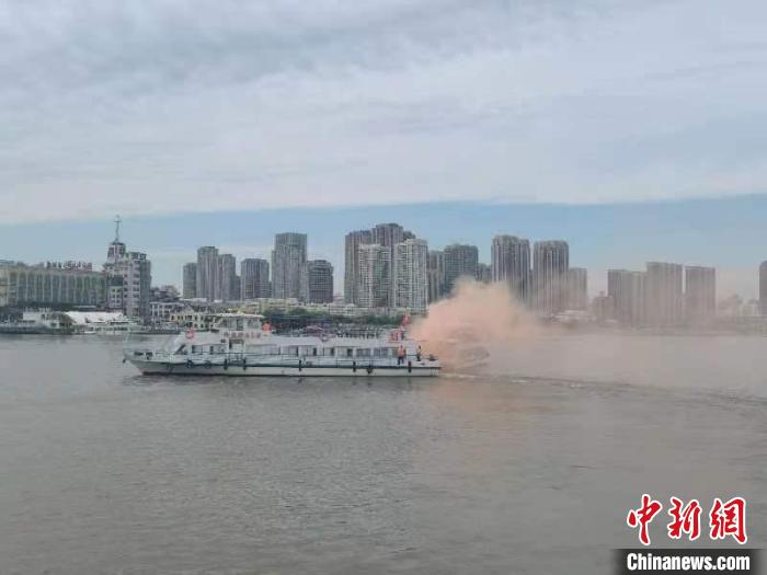 演練現(xiàn)場?！⒌とA 攝