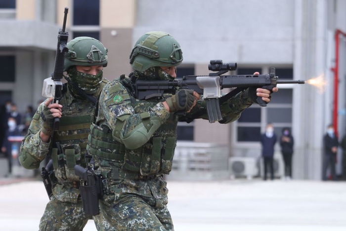 臺(tái)當(dāng)局防務(wù)部門與教育部門推出就學(xué)“3+1方案” 臺(tái)當(dāng)局防務(wù)部門與教育部門推出就學(xué)“3+1方案”