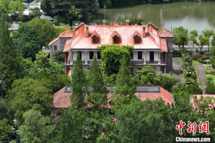 濠南別業(yè)是張謇先生的故居，建于1914年，如今是全國重點文物保護單位南通博物苑的重要組成部分?！°蟛?攝