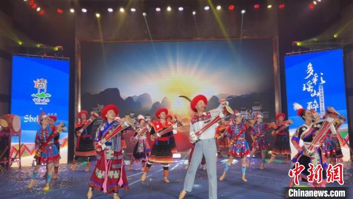 品長(zhǎng)桌宴、賞瑤族歌舞......廣東連南瑤族風(fēng)情文化周啟動(dòng)