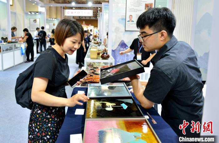 第十四屆海峽兩岸文博會啟幕兩岸文創(chuàng)精品匯聚