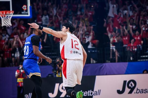 當(dāng)日，亞洲球隊(duì)中還有一支也取得了勝利，黎巴嫩隊(duì)以94比84擊敗科特迪瓦。不過，黎巴嫩隊(duì)在小組賽時(shí)也是三戰(zhàn)全敗，現(xiàn)在同樣無法對日本隊(duì)的領(lǐng)先地位構(gòu)成威脅。