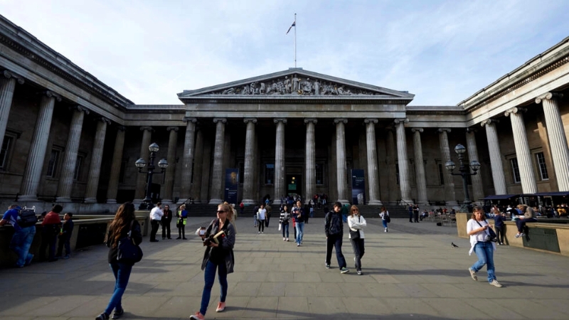 位于倫敦市中心的大英博物館門前廣場(chǎng)。（圖源：法新社）