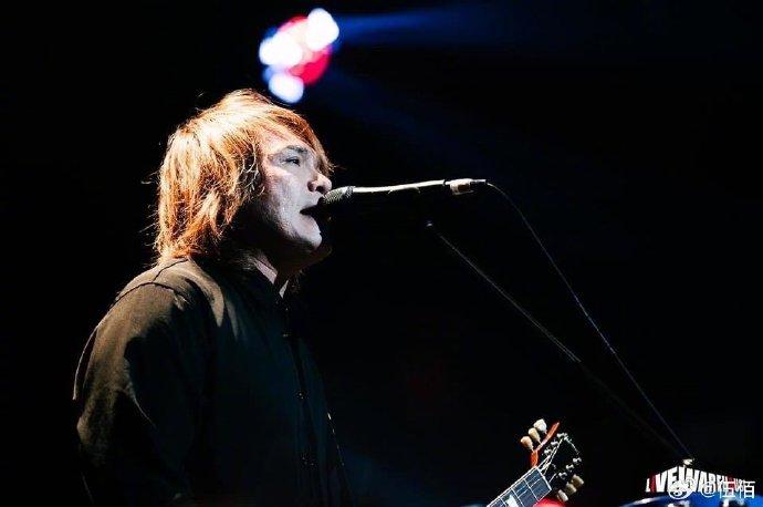 圖為伍佰演唱會現(xiàn)場。來源：伍佰微博