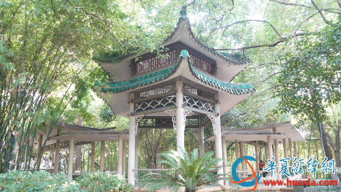 回雁亭，整個(gè)建筑就像一只展翅翱翔北歸的大雁。（攝影：虞鷹）