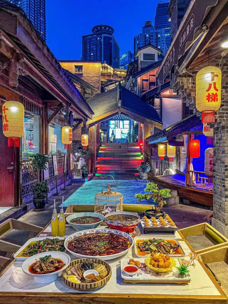 十八梯美食云集。景區(qū)供圖 華龍網(wǎng)發(fā)