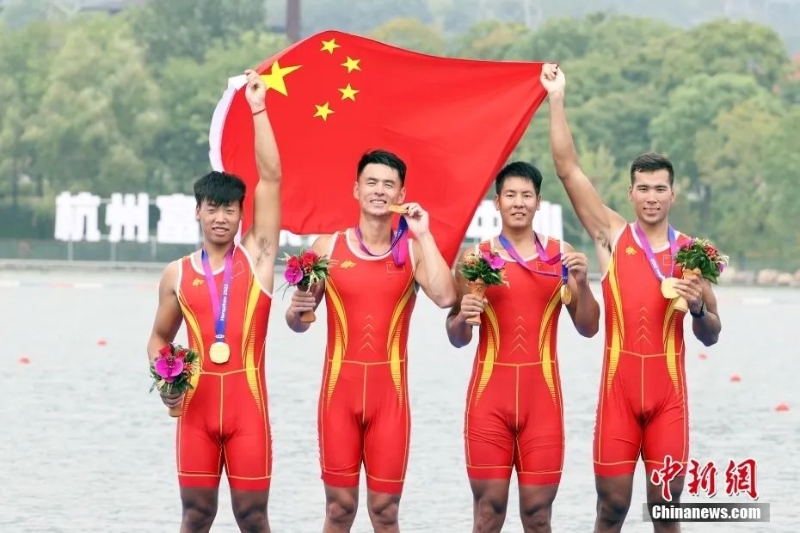 圖為中國(guó)選手慶祝勝利。<a target='_blank' href='/'>中新社</a>記者 湯彥俊 攝