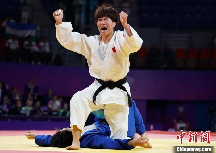 圖為馬振昭戰(zhàn)勝高山莉加。<a target='_blank' href='/'>中新社</a>記者 殷立勤 攝