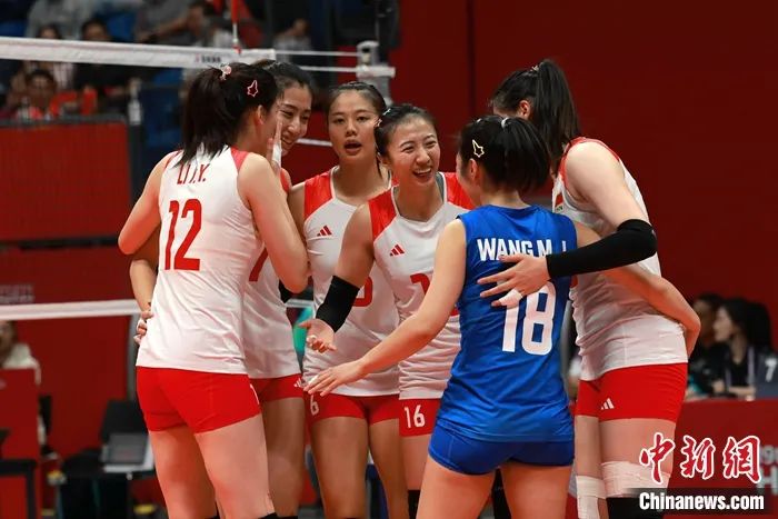 資料圖：中國女排慶祝得分。圖片來源：視覺中國