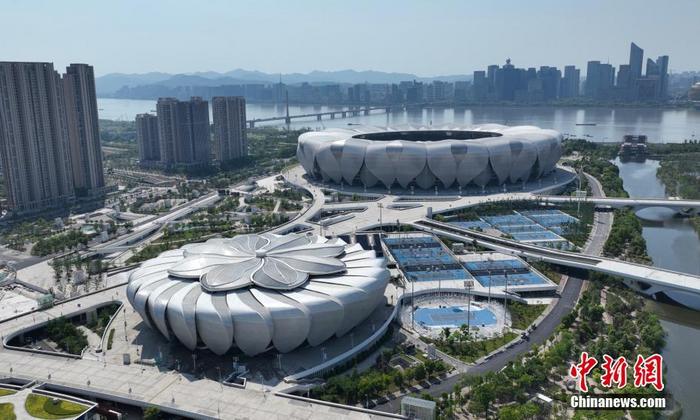 資料圖：航拍杭州奧體中心的“大蓮花”和“小蓮花”。 <a target='_blank' href='/'>中新社</a>記者 王剛 攝