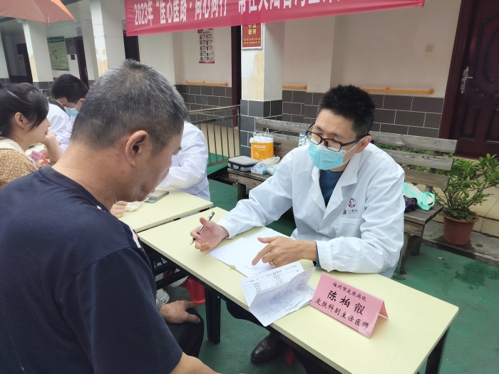 陳柏叡參加義診。本人供圖