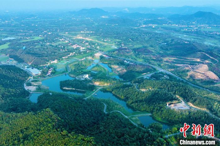 航拍安徽七門堰引水灌溉工程一隅。(無人機(jī)照片)李濤攝