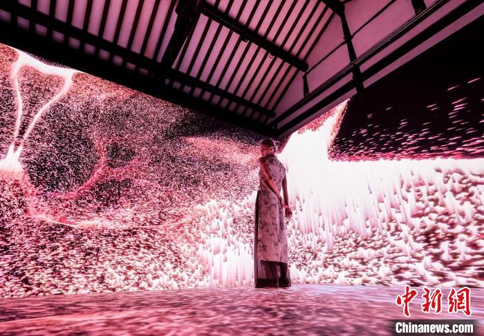 “開目劇場(chǎng)”亞洲首展 “開目劇場(chǎng)”亞洲首展