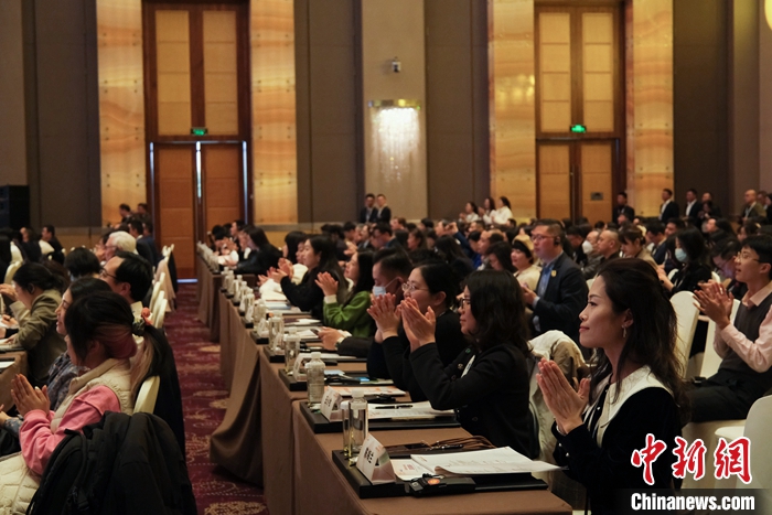 圖為第五屆中法文化論壇開幕式現(xiàn)場(chǎng)。李太源 攝