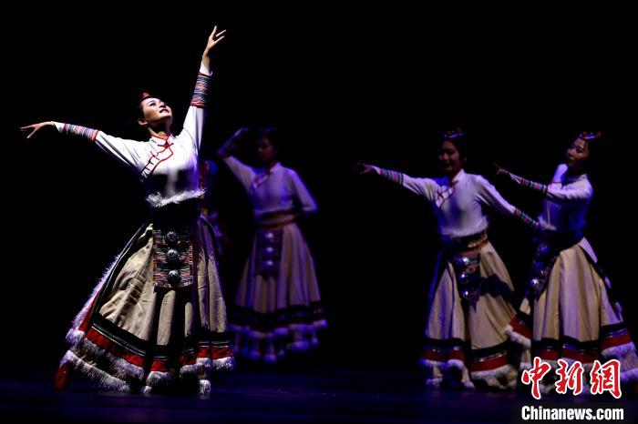 青海省第七屆大學(xué)生藝術(shù)展演在西寧舉行