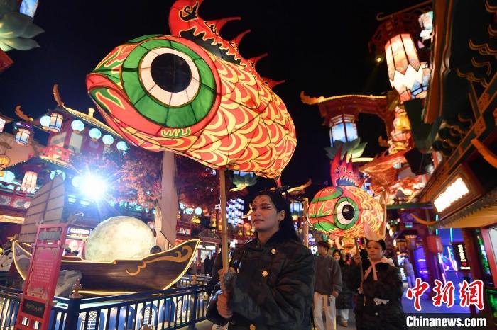 山東青島：傳統(tǒng)民俗文化活動點燃冬日激情