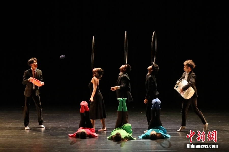 臺(tái)灣戲曲學(xué)院民俗技藝學(xué)系在臺(tái)北公演特技雜耍