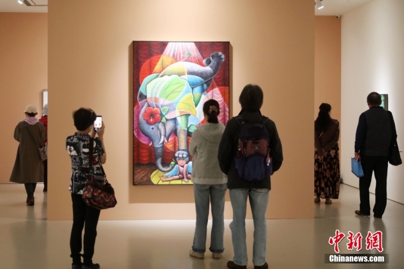 臺灣漫畫家?guī)酌资状握桨l(fā)表油畫作品