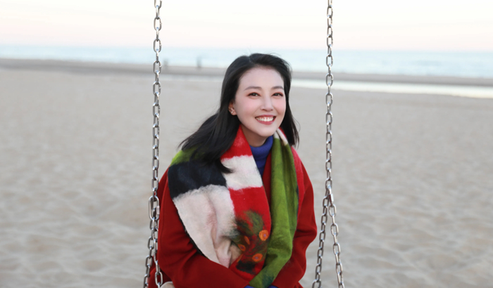 圖為周海媚。 來(lái)源：周海媚社交媒體平臺(tái)