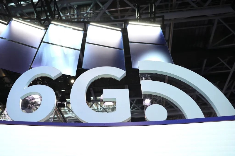 中國(guó)6G技術(shù)目前已進(jìn)入關(guān)鍵技術(shù)研究的初期階段，預(yù)計(jì)2030年前后將實(shí)現(xiàn)商業(yè)應(yīng)用。（圖源：新華社）