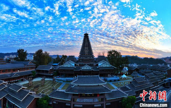 廣西三江:霞映侗鄉(xiāng)美如畫