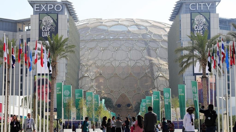 這是12月12日在阿聯(lián)酋迪拜拍攝的聯(lián)合國氣候變化大會舉辦地迪拜世博城。（圖源：新華社）