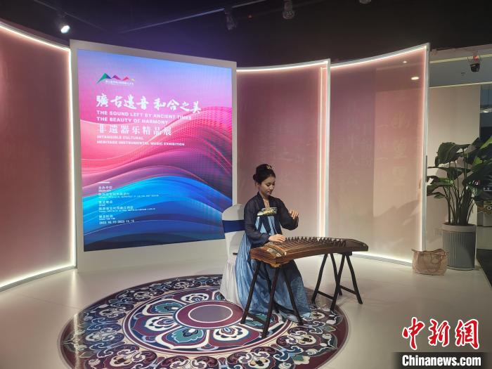 絲綢之路非遺器樂精品展西安開幕。阿琳娜攝
