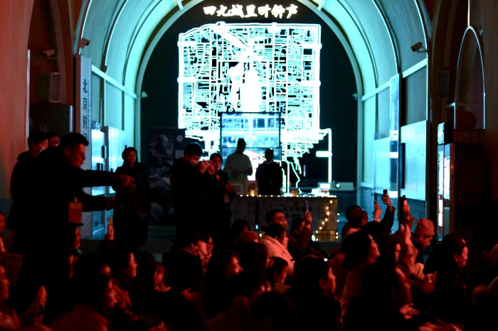 傳統(tǒng)文化如何火起來？北京鐘鼓樓新年夜探索新方式