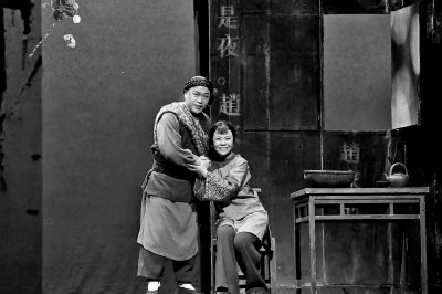 現(xiàn)實(shí)題材創(chuàng)作:讓戲曲與時(shí)代緊密相連 現(xiàn)實(shí)題材創(chuàng)作:讓戲曲與時(shí)代緊密相連