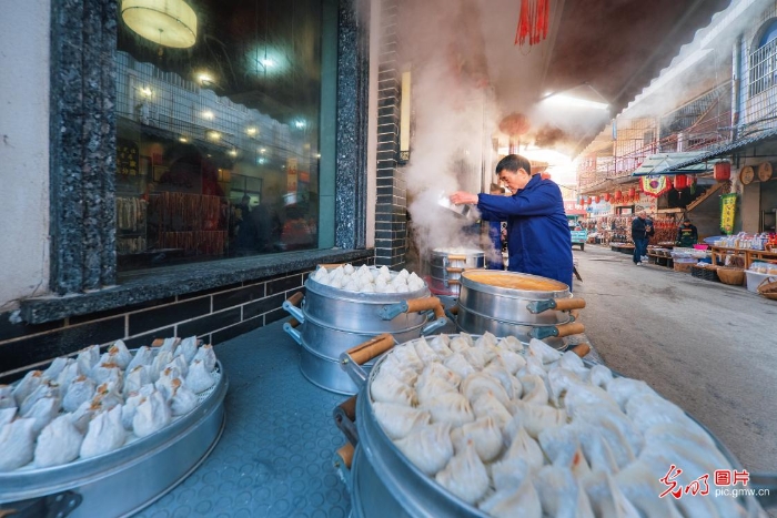 【老街嶄年味 舊貌換新顏】運(yùn)漕古鎮(zhèn):古韻新顏 璀璨千載