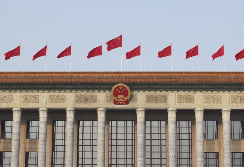 3月7日，全國政協(xié)十四屆二次會議第二場“委員通道”集體采訪活動在北京人民大會堂舉行。（圖源：新華社）