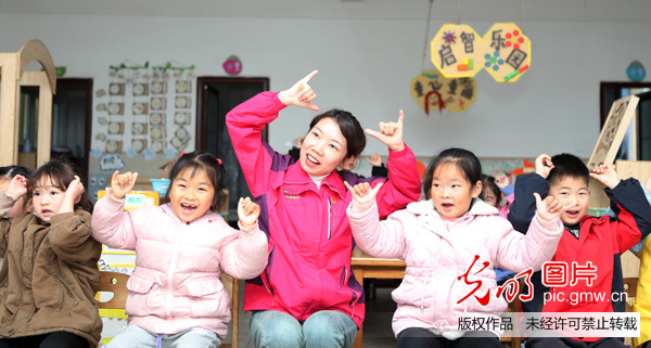 【世界兒歌日】學(xué)者點贊兒歌《孤勇者》：具有召喚力 老少皆宜