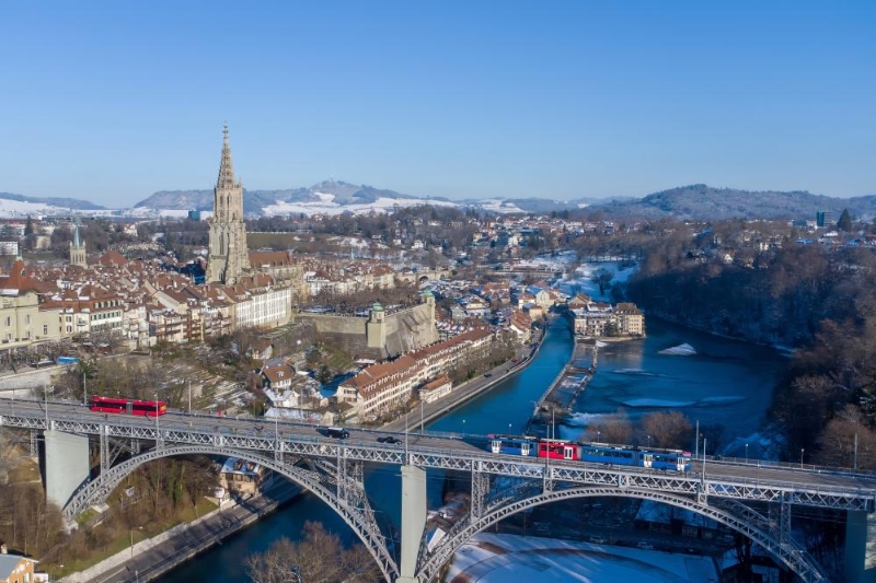 這是1月20日在瑞士伯爾尼拍攝的城市風光（無人機照片）。（圖源：新華社）