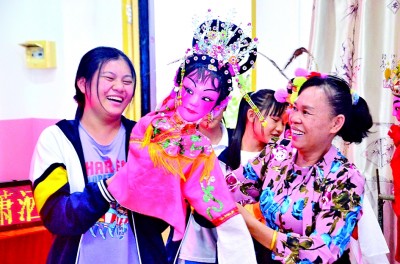 海南三江公仔戲:木偶舞動(dòng) 瓊韻悠揚(yáng) 海南三江公仔戲:木偶舞動(dòng) 瓊韻悠揚(yáng)