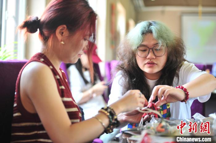 臺(tái)胞在吉林長(zhǎng)春迎端午