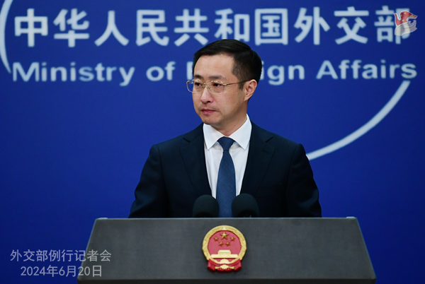 外交部發(fā)言人林劍20日主持例行記者會(huì)。（圖源：外交部網(wǎng)站）