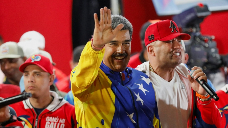 委內(nèi)瑞拉總統(tǒng)馬杜羅7月29日在首都加拉加斯慶祝勝出總統(tǒng)大選。（圖源：路透社）