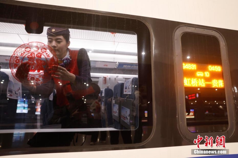 2025年春運(yùn) 長三角地區(qū)開出首趟臨時(shí)旅客列車