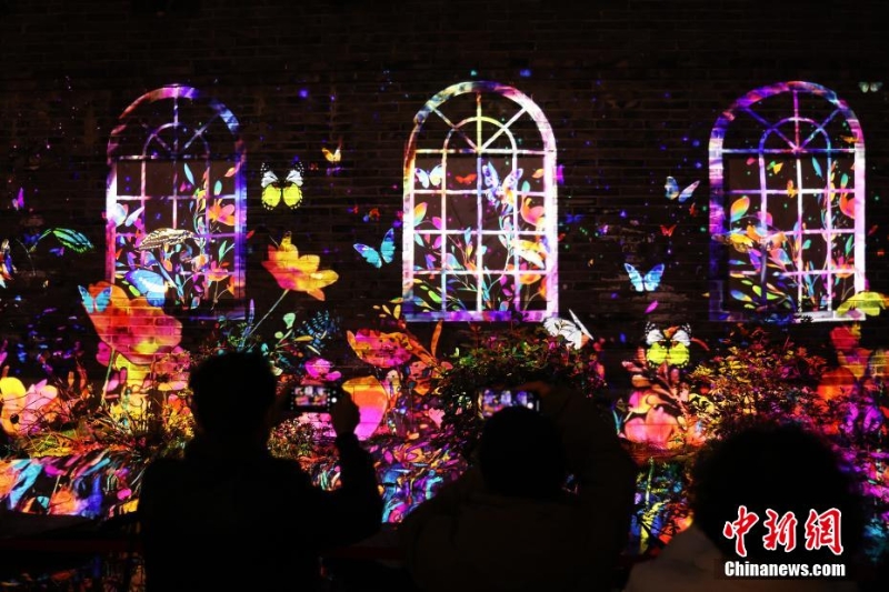 （新春見聞）上?！肮庥癝HOW新春”活動吸引市民游客