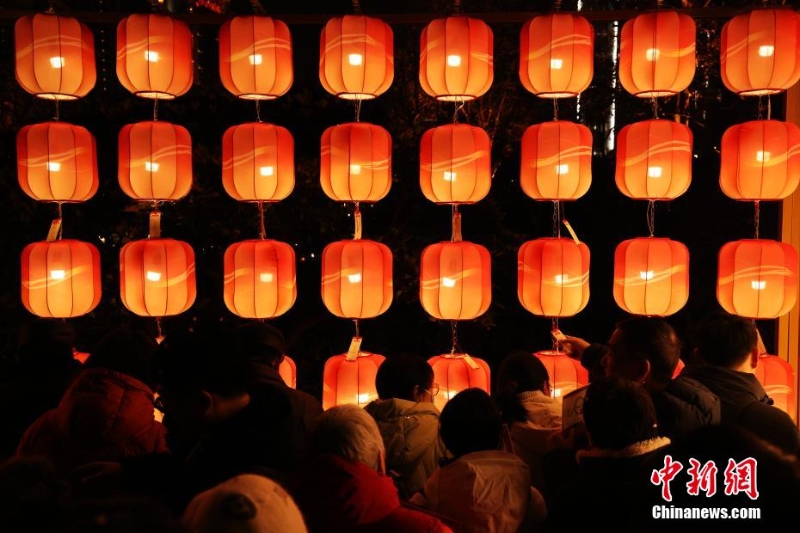 （新春見聞）上?！肮庥癝HOW新春”活動吸引市民游客