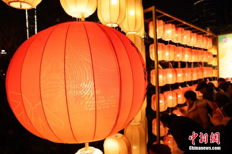 （新春見聞）上?！肮庥癝HOW新春”活動吸引市民游客