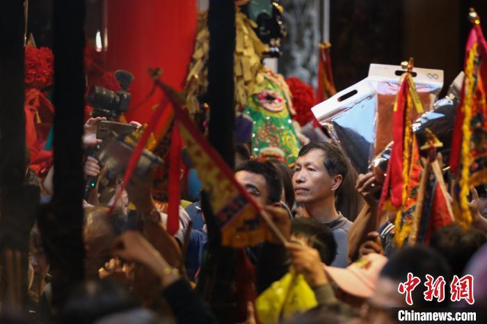 臺灣大甲媽祖起駕：當(dāng)繞境“遇上”清明假期